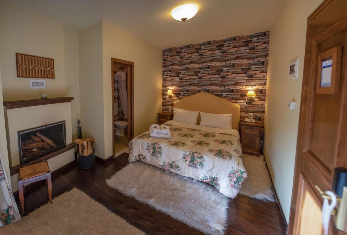 Villa Virginia Hotel Voutiron Buitenkant foto